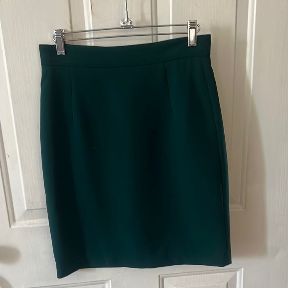 Elegant Green Women's Skirt